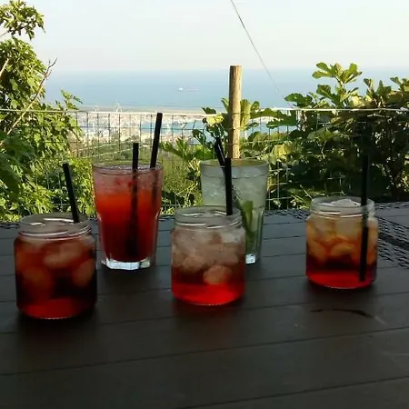 Agriturismo Fattoria Montecontessa Alloggio per agriturismo Genova