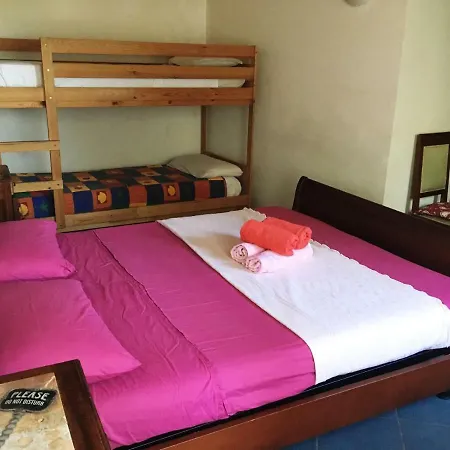 Agriturismo Fattoria Montecontessa Alloggio per agriturismo Genova