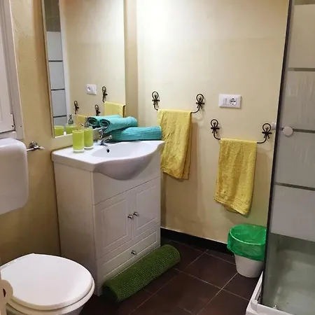 Agriturismo Fattoria Montecontessa Alloggio per agriturismo Genova